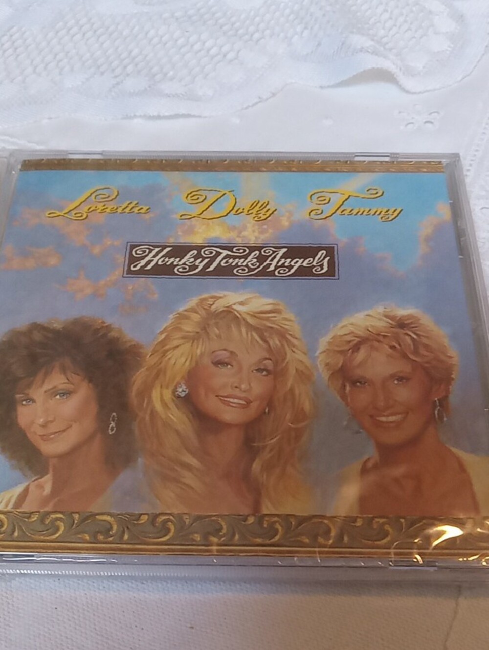 Women Of Country Music CD Bundle Of 4 Reba, Dolly, Lorrie, Loretta & Tammy - Picture 4 of 10